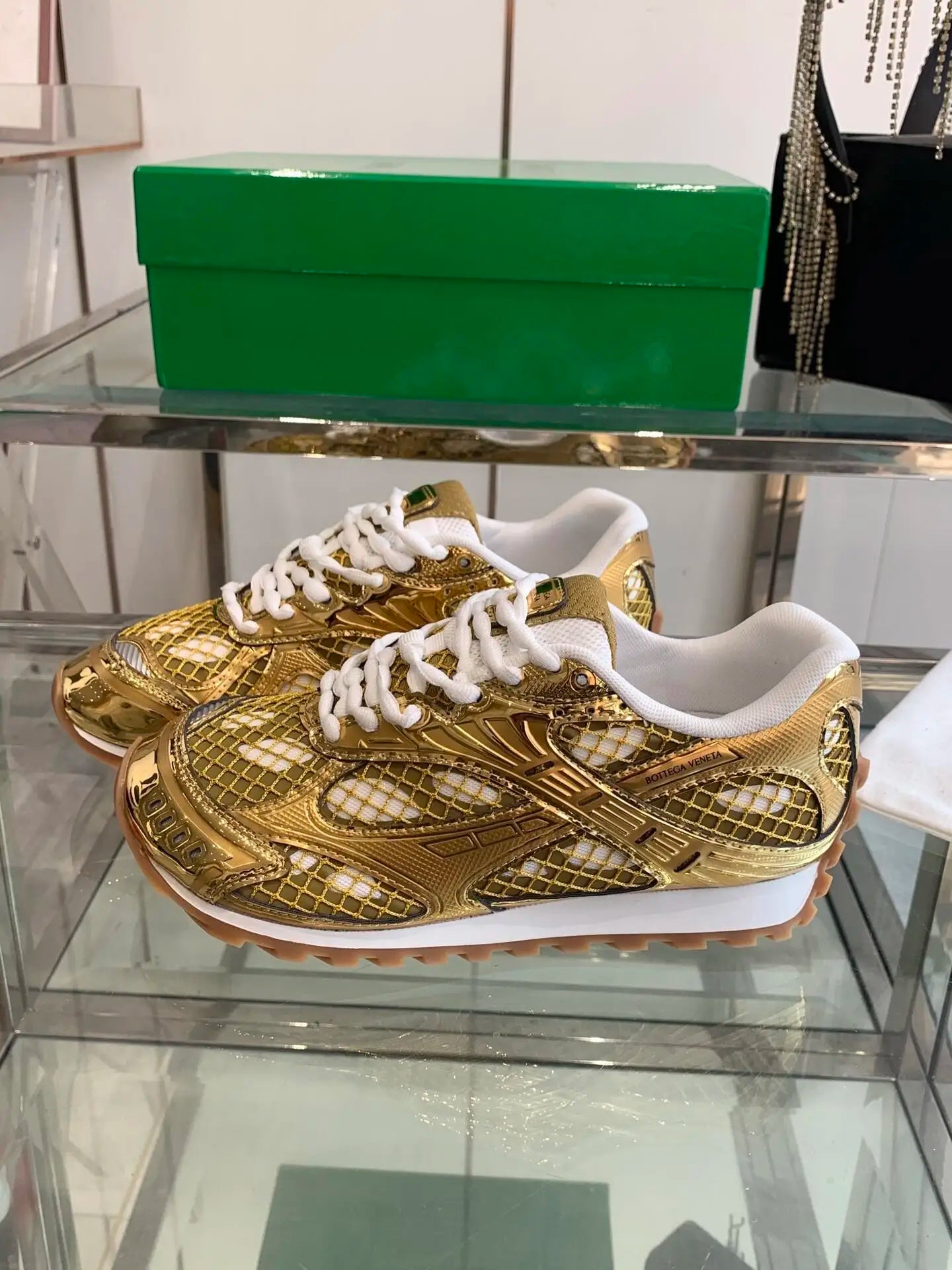 Product Fashion Sneakers for Men and Women Bott New Designer Ega High Quality Lighted Lace-Up New Toe Style BV Shoes