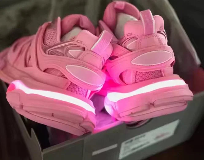 2025 Top Quality Track Trainers LED Black Men and Women Sneakers Trend Famous Track 3.0 Led Designer Chunky Walking Style Shoes