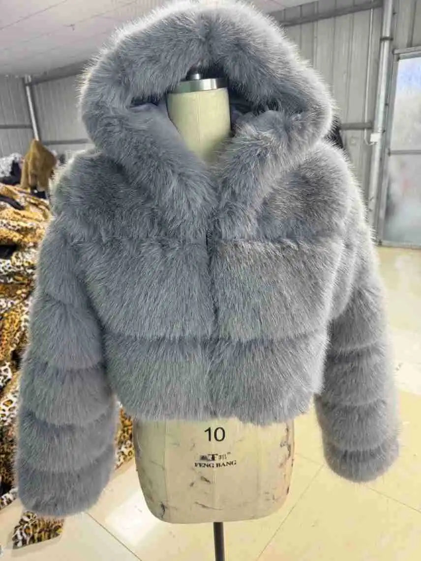 Wholesale Fashion Short Women's Faux Fur Coat Custom Warm Winter Jacket Ladies' Customizable Fake Fur Coat